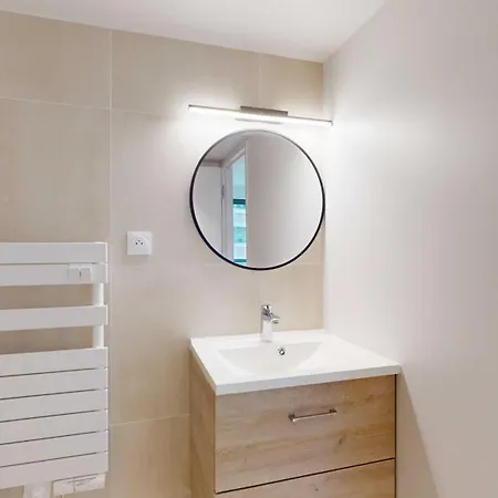 Premium - Cambronne- Sport Lavatory * Paris