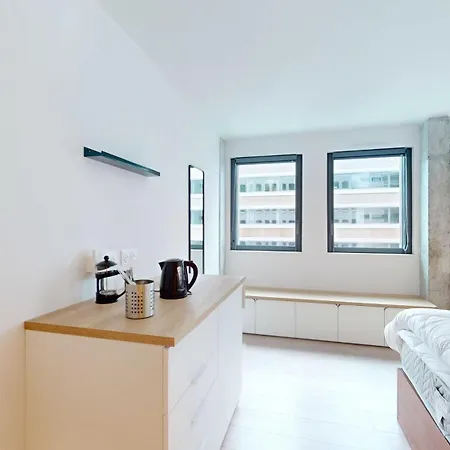 Premium - Cambronne- Sport Lavatory Apartment