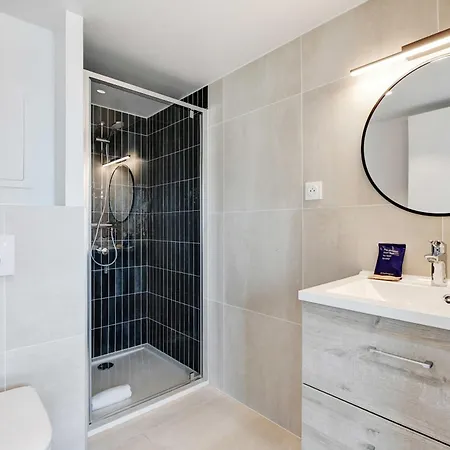 Apartment Premium - Cambronne- Sport Lavatory *