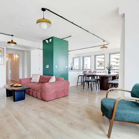 Premium - Cambronne- Sport Lavatory Apartment